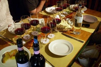 Etna Tour y almuerzo en una bodega con degustación de vinos. Etna Tour y almuerzo en una bodega con degustación de vinos.