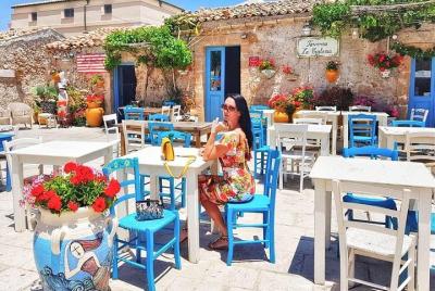 COLORES, SABORES Y OLORES EN EL ESCENICO BARROCO DE SICILIA. COLORES, SABORES Y OLORES EN EL ESCENICO BARROCO DE SICILIA.