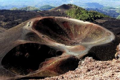 Monte Etna 2.000 metros (tour de medio día desde Taormina)
