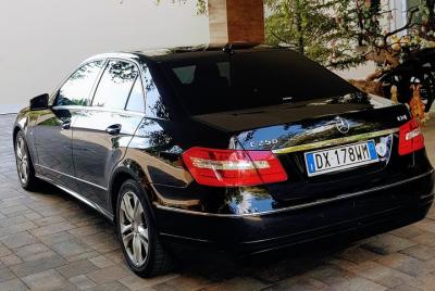 Traslado privado de llegada en automóvil: aeropuerto de Florencia (FLR) al hotel Traslado privado de llegada en automóvil: aeropuerto de Florencia (FLR) al hotel