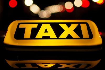 Traslado en taxi privado desde el aeropuerto / ciudad de CATANIA a VARIAS OPCIONES: seleccione Traslado en taxi privado desde el aeropuerto / ciudad de CATANIA a VARIAS OPCIONES: seleccione