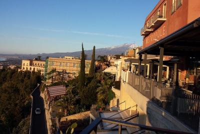 Traslado privado ida y vuelta Catania aeropuerto Taormina Giardini Naxos Letojanni