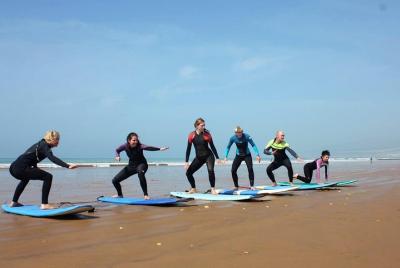 Lecciones de surf en Agadir Beach con recogida