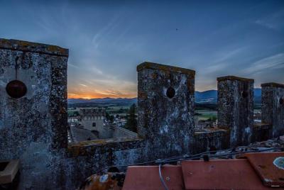 Visita guiada y aperitivo en las almenas del castillo de Scarperia Visita guiada y aperitivo en las almenas del castillo de Scarperia