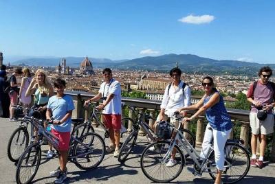 Tour en bicicleta por Florencia con Piazzale Michelangelo. Tour en bicicleta por Florencia con Piazzale Michelangelo.
