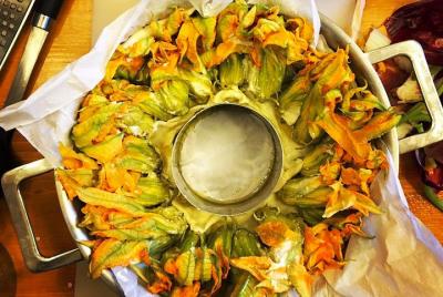 Clase virtual de cocina en vivo ¿Qué tienes en tu despensa? Clase virtual de cocina en vivo ¿Qué tienes en tu despensa?