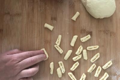 Clase de cocina virtual para grupos pequeños para platos italianos Clase de cocina virtual para grupos pequeños para platos italianos