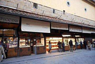 Tour privado de compras de medio día en Florencia Tour privado de compras de medio día en Florencia