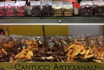 Florencia Street Art & Food tour con el Mercado Central  Florencia Street Art & Food tour con el Mercado Central