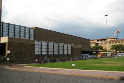 Traslado privado desde el centro de Florencia a la estación de tren de Florencia