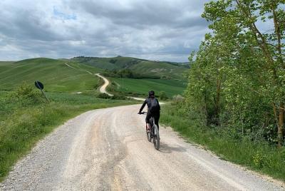 Excursión en bicicleta por el SPA de Toscana y Crete Senesi: excursiones de un día a Florencia Excursión en bicicleta por el SPA de Toscana y Crete Senesi: excursiones de un día a Florencia
