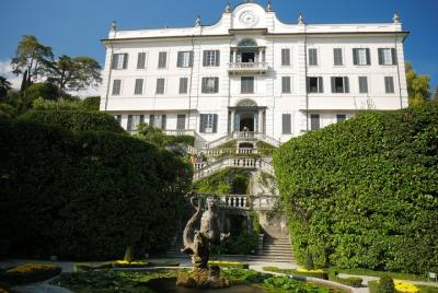 Lago de Como: tour privado de día completo por Villa Carlotta y Bellagio