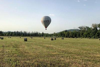 Vuelo en globo aerostático en Piamonte y Lombardía con traslado desde Milán Vuelo en globo aerostático en Piamonte y Lombardía con traslado desde Milán