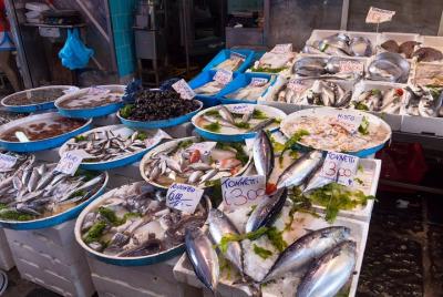 Visita al mercado de grupos pequeños y clase de cocina en el lago Maggiore Visita al mercado de grupos pequeños y clase de cocina en el lago Maggiore