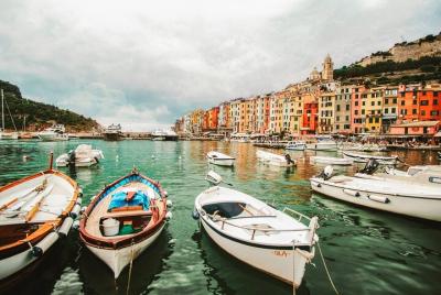 Paseo en barco por las Cinque Terre con paradas en Portovenere y Vernazza Paseo en barco por las Cinque Terre con paradas en Portovenere y Vernazza