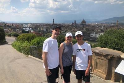 Shorex guiado por Florencia desde el puerto de Livorno