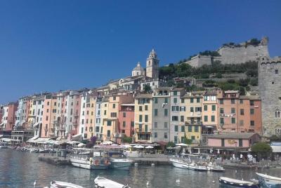 Cinque Terre y Portovenere desde el puerto de Livorno