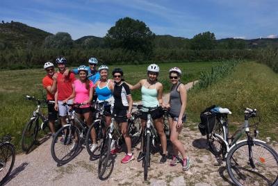 Tour privado en bicicleta por la campiña de la Toscana desde Lucca