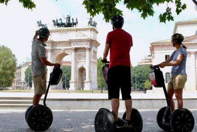 Tour privado en Segway por Milán - 3 horas y media tarde Tour privado en Segway por Milán - 3 horas y media tarde