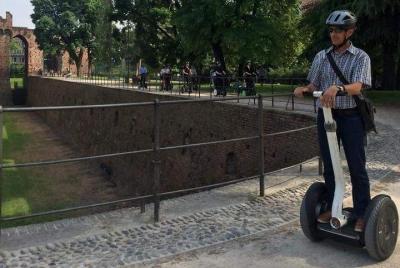 Tour privado en Segway por Milán - 3 horas y media - Mañana Tour privado en Segway por Milán - 3 horas y media - Mañana
