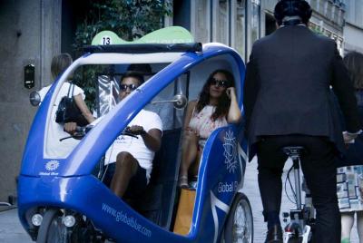 Tour de compras de dos horas en Rickshaw en Milán Tour de compras de dos horas en Rickshaw en Milán