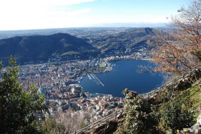 Crucero romántico por el lago de Como desde Milán - tour para grupos pequeños Crucero romántico por el lago de Como desde Milán - tour para grupos pequeños