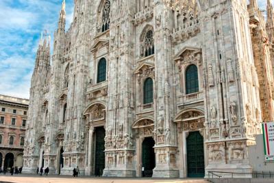 Milán superahorro: Entrada Evite las colas al Duomo y visita guiada a la terraza Milán superahorro: Entrada Evite las colas al Duomo y visita guiada a la terraza