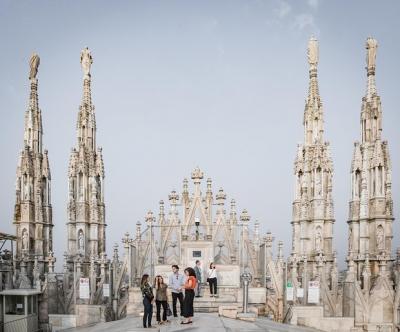 Tour privado por la ruta rápida del Duomo, área arqueológica y techos de Milán Tour privado por la ruta rápida del Duomo, área arqueológica y techos de Milán