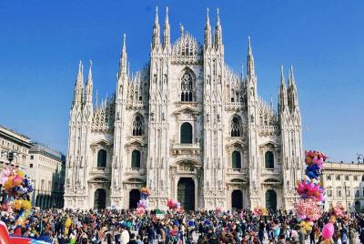 Evite las colas: Milan Duomo y Rooftop Tour for Kids and Families Evite las colas: Milan Duomo y Rooftop Tour for Kids and Families