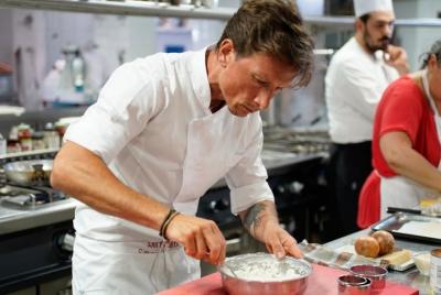 Cocina y disfruta de una cena tradicional napolitana para grupos privados