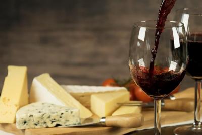 Nápoles en 3 vinos: degustación exclusiva de vinos con un experto y maridaje