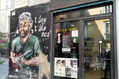 Tour artístico guiado de 90 minutos a pie en Nápoles