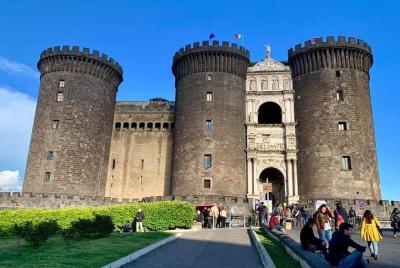 Traslado desde la estación portuaria del aeropuerto de Nápoles a Nápoles o viceversa