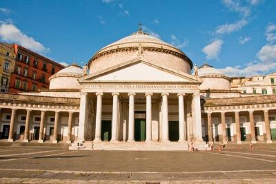 Recorrido turístico por la ciudad de Nápoles para grupos pequeños