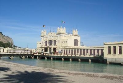 Tour Monte Pellegrino, Villino Florio y Mondello