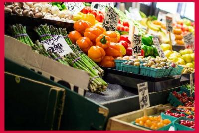 Visita al mercado local y experiencia gastronómica en la casa de un local en Parma