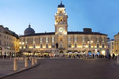 Itinerario básico del tour a pie de Parma: descubra la capital de la cultura y la gastronomía de Parma