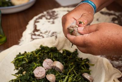 Visita al mercado de grupos pequeños y clase de cocina en Spoleto Visita al mercado de grupos pequeños y clase de cocina en Spoleto
