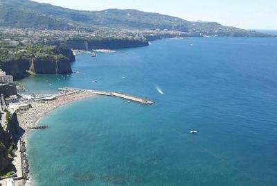 Tour semiprivado exclusivo de Positano y Sorrento con almuerzo en la granja