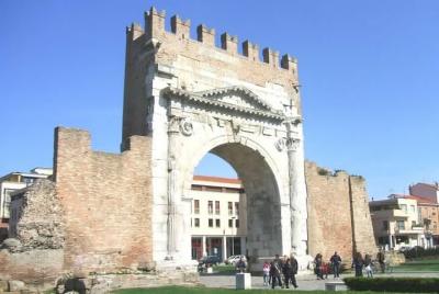 Rimini Tour de atracciones obligadas con guía local mejor calificado