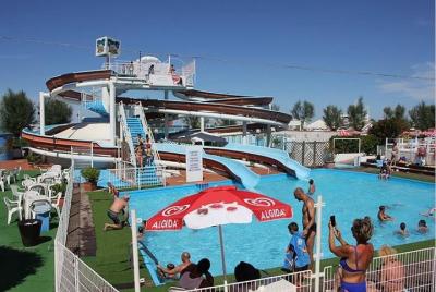 Boleto de entrada diario de Beach Village