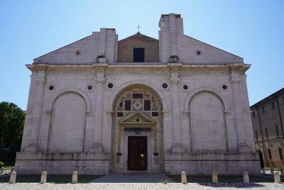 Tour privado a pie por la ciudad de Rimini