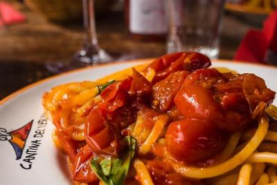 Traslado desde Nápoles a Sorrento con parada en la bodega del Vesubio o viceversa