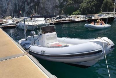 Alquiler de bote depredador 6.80 con licencia