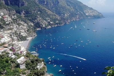 Traslado privado de la costa de Amalfi de Nápoles o viceversa