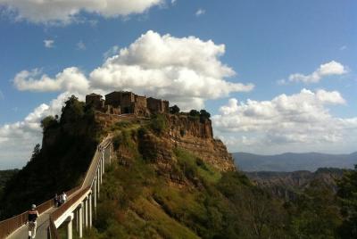 Siena a Roma: Tour de traslado a Orvieto y Civita Bagnoregio Siena a Roma: Tour de traslado a Orvieto y Civita Bagnoregio