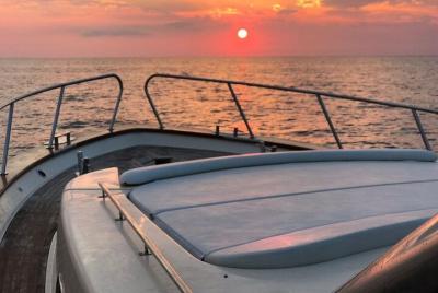 Costa de Sorrento, aperitivo en barco.