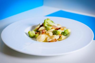 Clase privada de cocina en la casa de una Cesarina con degustación en Ostuni.