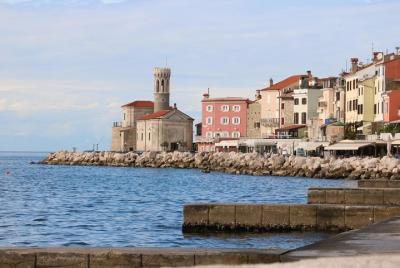 Piran y la costa panorámica eslovena: tour en grupo pequeño desde Trieste Piran y la costa panorámica eslovena: tour en grupo pequeño desde Trieste