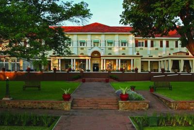 Victoria Falls 3 Noches Tour- Crucero al atardecer Zambezi, Chobe y avistamiento de elefantes